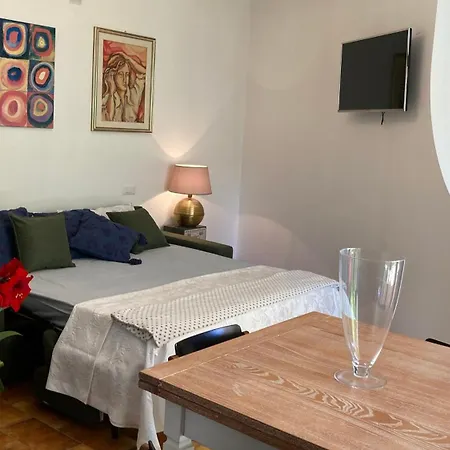 Garden 阿布鲁齐的罗塞托